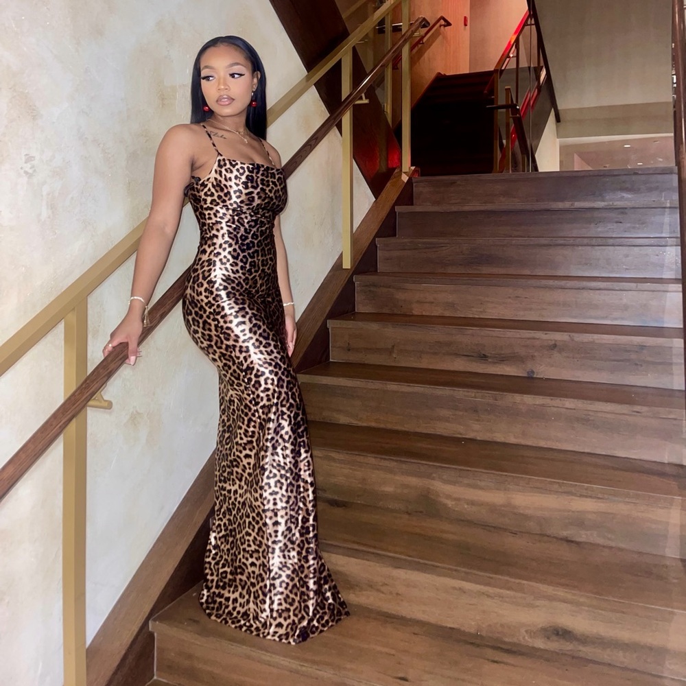 Elegant satin Leopard Print Maxi Dress